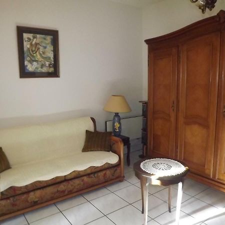 Apartamento Chez Gerard Champigneulles Exterior foto